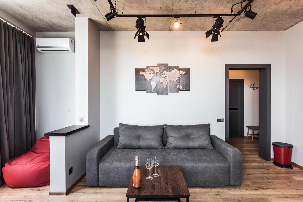 דירות אודסה Arcadia Loft Style מראה חיצוני תמונה